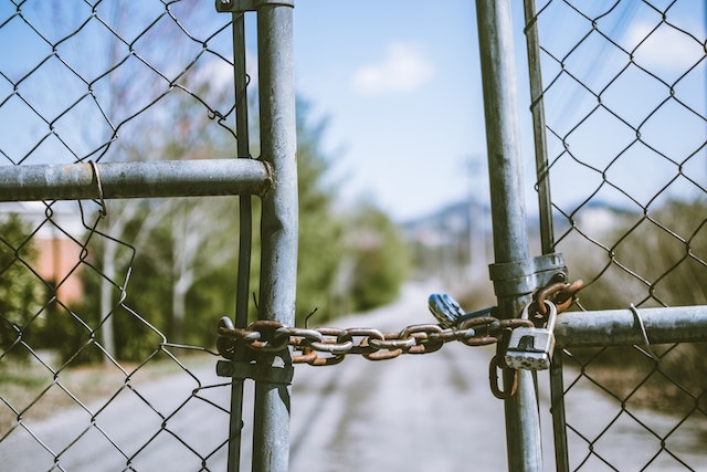 Cyclone fence